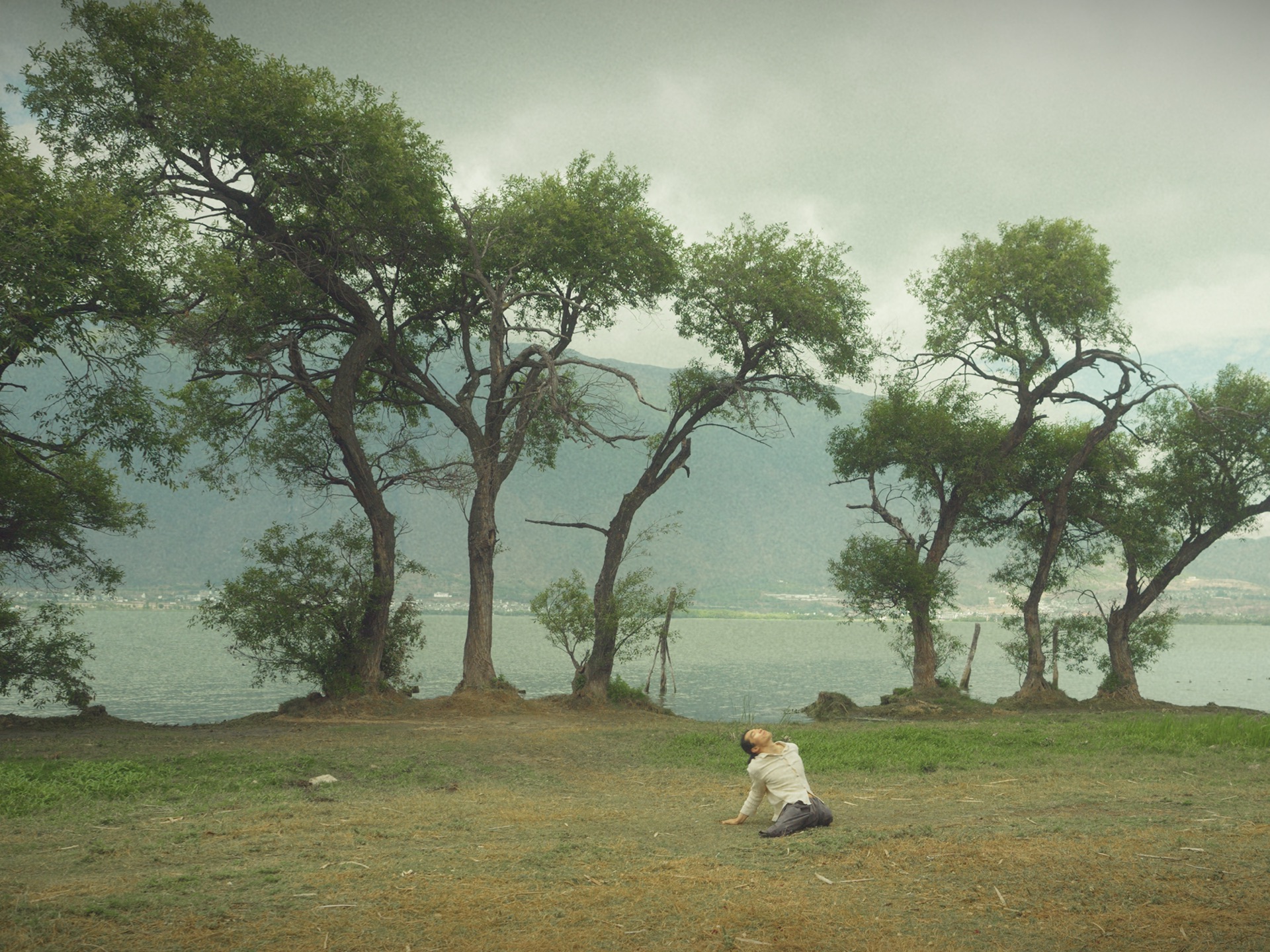 Photograph by Milo An, 32